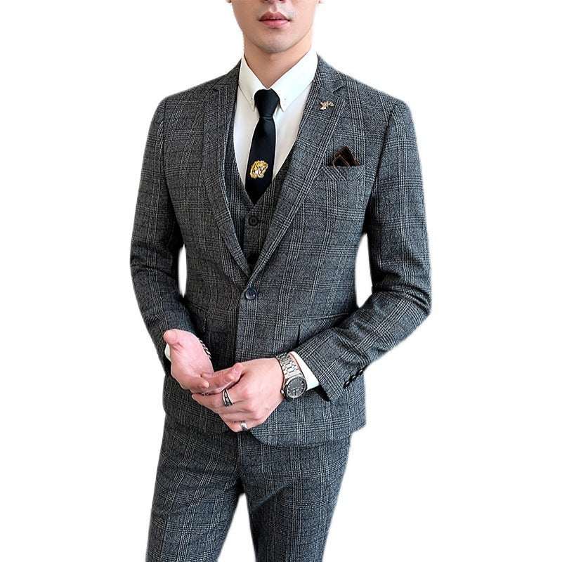 Casual banquet dress Korean suit in dark gray, three-piece set with vest and tie.