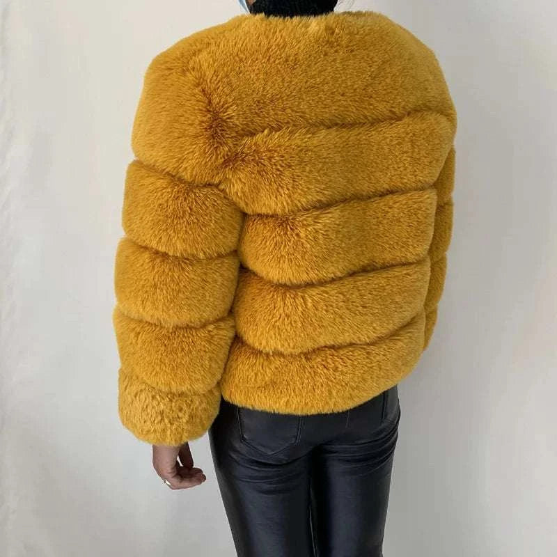 Women Faux Fur CoatExpress Global Mart  customizedProduct Description
Step into elegance and warmth with the Women Faux Fur Coat, a stylish addition to your winter wardrobe. Crafted from luxurious faux fur, this coaWomen Faux Fur CoatCartifind