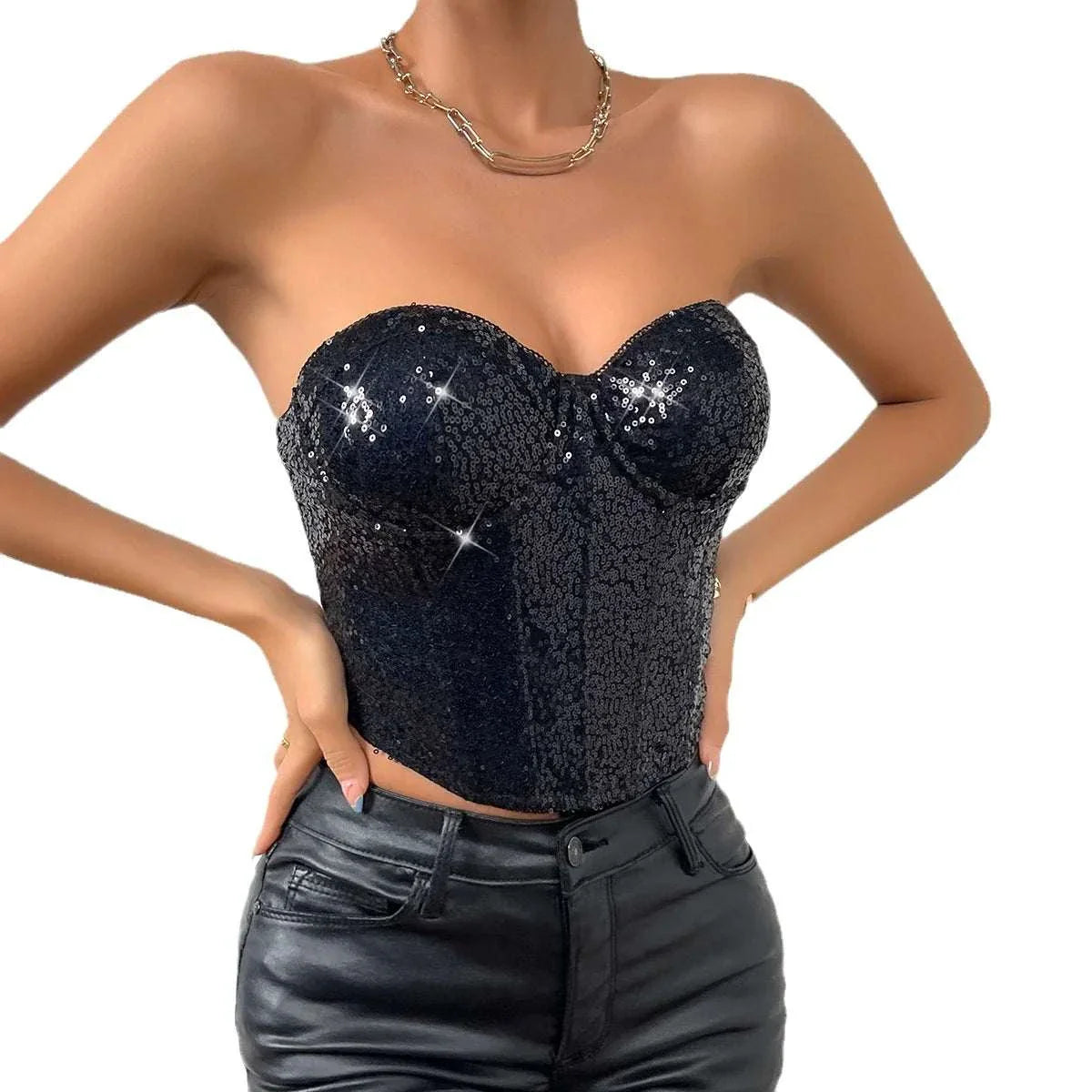 Slim Fit Glitter Tank Top with Sequins in Black, Ideal for Parties or Glamourous Casual Wear.