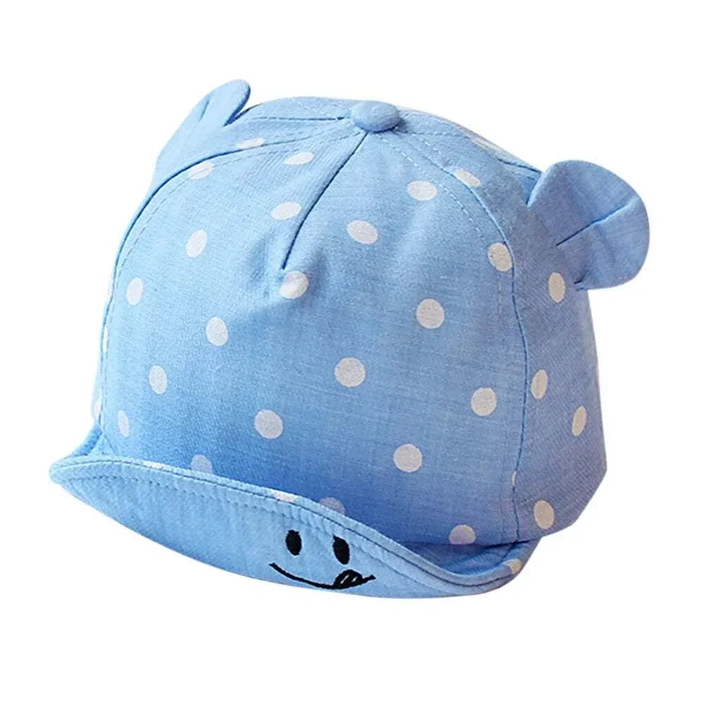 Toddler sun hat with cute dots and ear protection, ideal for UV protection and outdoor play.