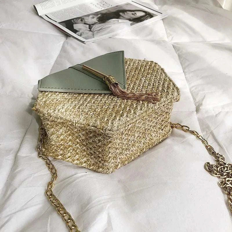 Hexagon Straw BagExpress Global Mart  Product Description
Introducing the Hexagon Straw Bag, an exquisite blend of bohemian charm and modern design. This stunning bag is meticulously crafted from high-quHexagon Straw BagDSers