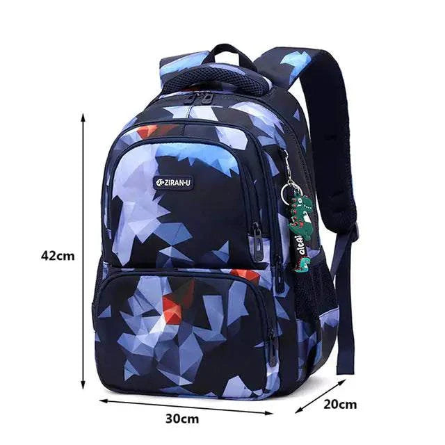 Teenager School Bag with orthopedic design and geometric pattern, dimensions 42x30x20 cm in black and white color.