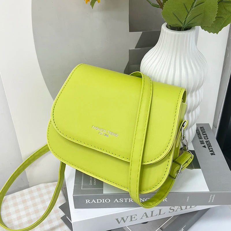 Vintage Saddle Crossbody Bag PU Leather Women's Luxury Design Small Handbag and Purse Ladies Travel Shoulder Messenger Bag Purse