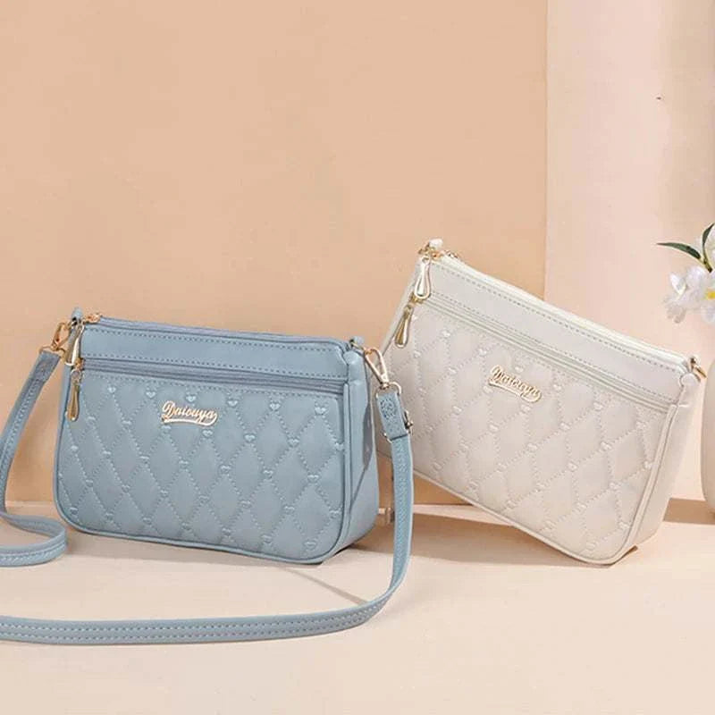 Embroidery Leather HandbagExpress Global Mart  Embroidery Leather Handbag

 

Lining Material: POLYESTER

Main Material: PU

Shape: Satchels

Occasion: Versatile

Exterior: Silt Pocket

Closure Type: zipper

DecoEmbroidery Leather HandbagExpress Global Mart