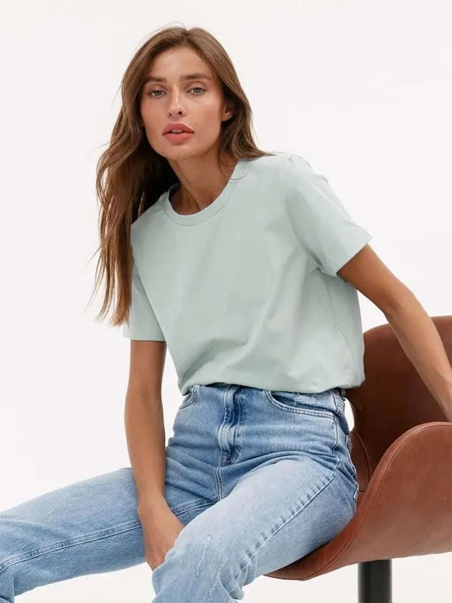 Fashionable Women'Express Global Mart  Elevate Your Casual Style with Our Fashionable Women's T-shirt!
Indulge in effortless elegance and comfort with our Fashionable Women's T-shirt, the perfect additionFashionable Women's T-shirtDSers