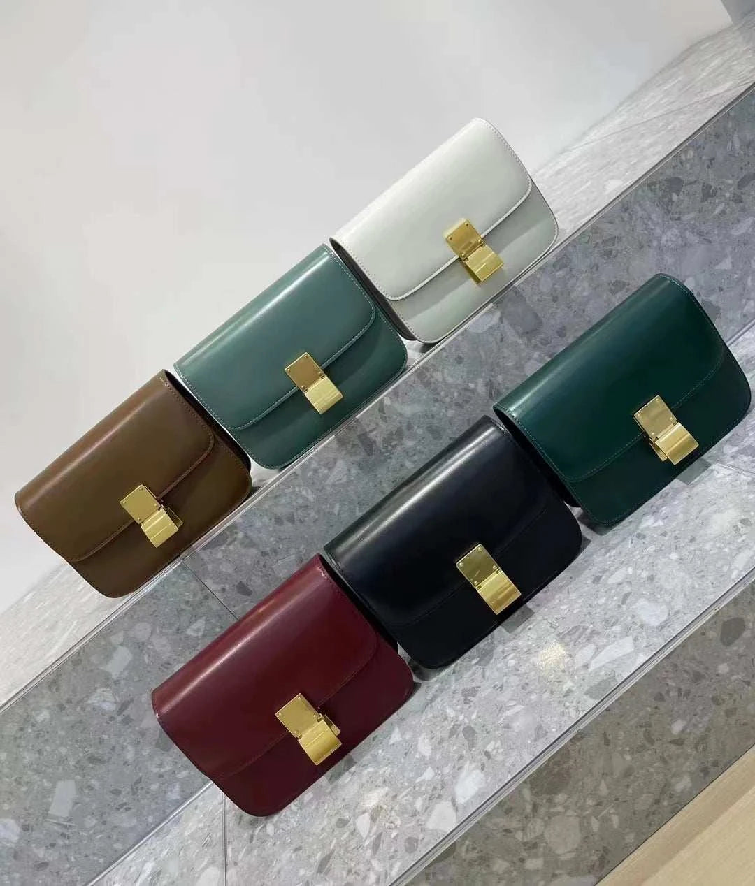 Genuine Leather Square Shoulder BagExpress Global Mart  Product Description
Introducing the Genuine Leather Square Shoulder Bag, a stunning accessory designed for the modern woman who values style and functionality. This Genuine Leather Square Shoulder BagDSers