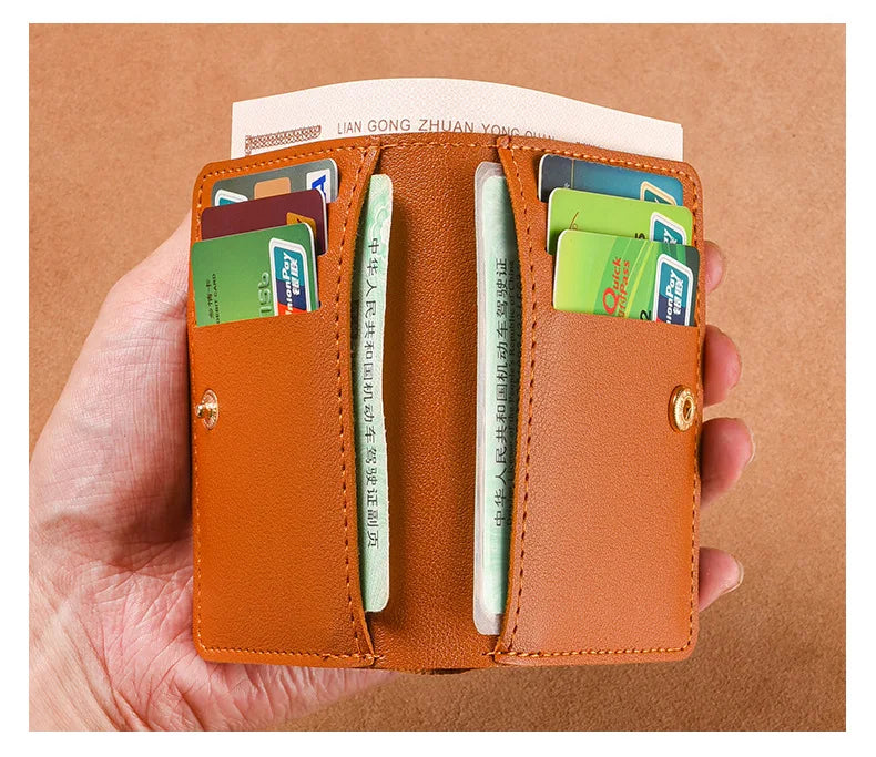 2024 New Women's Wallet Simplified Folding Button Small Wallet Driver's License Card Bag Male Student Soft Leather Wallet