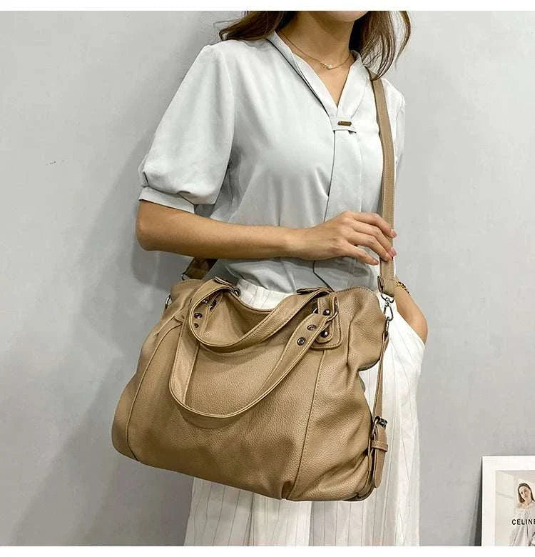 Retro Roomy Shoulder BagExpress Global Mart  Product Description
Introducing the Retro Roomy Shoulder Bag, the perfect blend of style and practicality for the modern woman. This casual tote bag is designed to kRetro Roomy Shoulder BagDSers