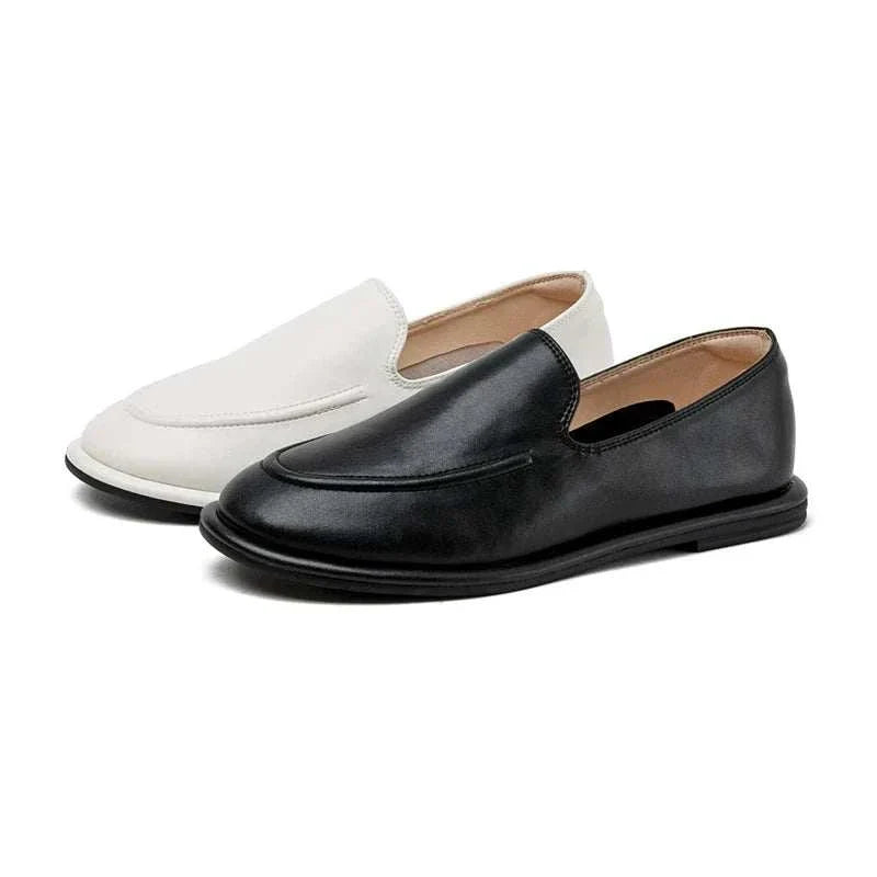 Round Toe LoafersExpress Global Mart  Product Description
Discover the perfect blend of style and comfort with these Women’s Round Toe Loafers. Designed for the modern woman, these flats are crafted fromWomen’s Round Toe LoafersDSers