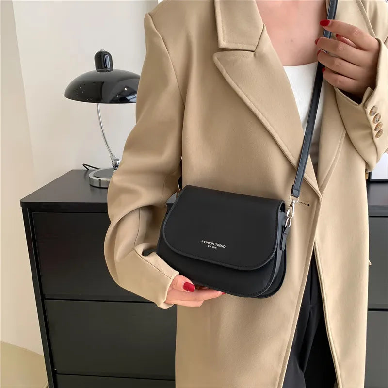 Vintage Saddle Crossbody Bag PU Leather Women's Luxury Design Small Handbag and Purse Ladies Travel Shoulder Messenger Bag Purse