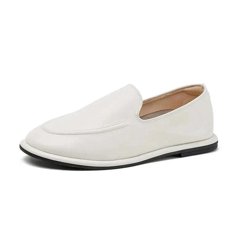 Round Toe LoafersExpress Global Mart  Product Description
Discover the perfect blend of style and comfort with these Women’s Round Toe Loafers. Designed for the modern woman, these flats are crafted fromWomen’s Round Toe LoafersDSers