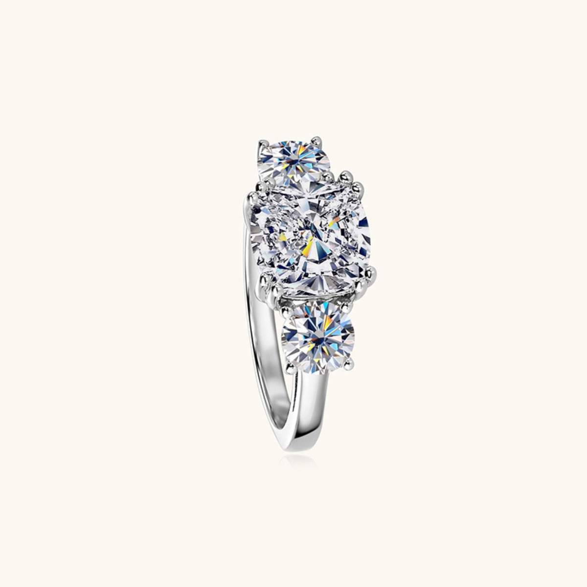 5 Carat Moissanite 925 Sterling Silver RingExpress Global Mart  Pieces: 1-piece
Includes: Moissanite jewelry over 0.3 carats includes a certificate of stone properties. Limited warranty included, please contact us for any issues 3.5 Carat Moissanite 925 Sterling Silver RingTrendsi