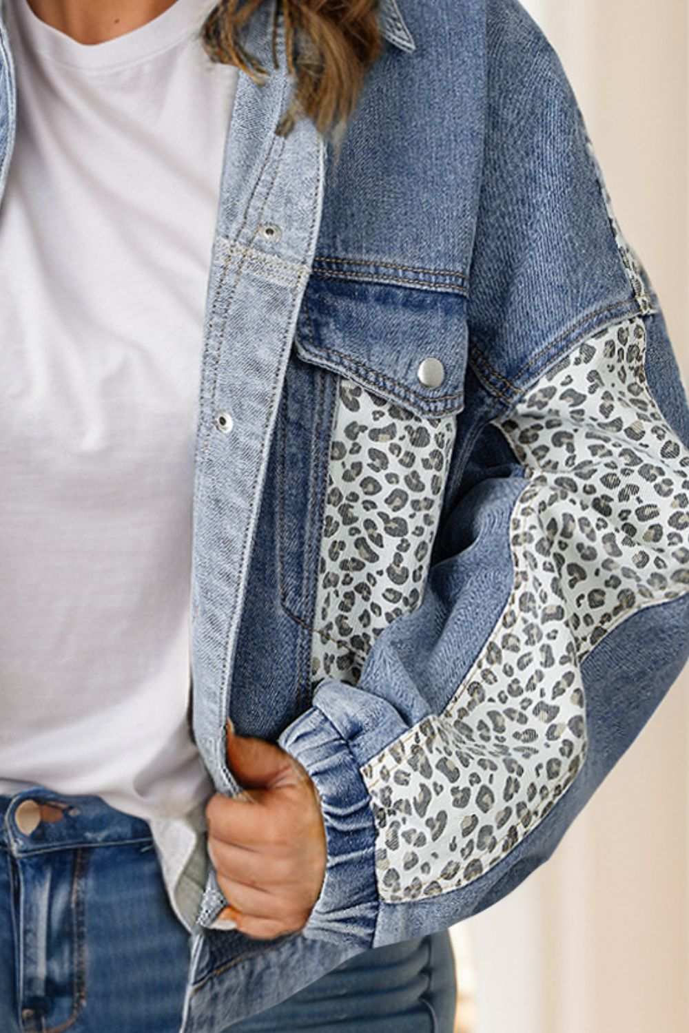 Size Leopard Long Sleeve Denim JacketExpress Global Mart  Features: Pocketed
Stretch: No stretch
Material composition: 75% cotton, 25% polyester
Care instructions: Machine wash cold. Tumble dry low.
Imported


Size
US
Bust
Plus Size Leopard Long Sleeve Denim JacketTrendsi